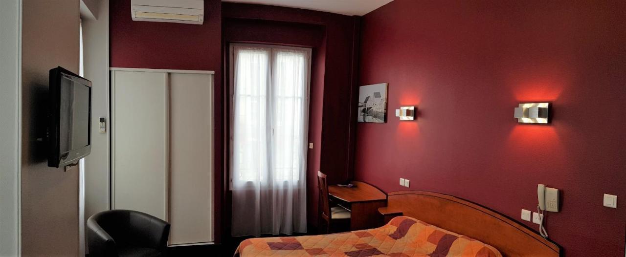Hotel De La Paix Oloron-Sainte-Marie Buitenkant foto